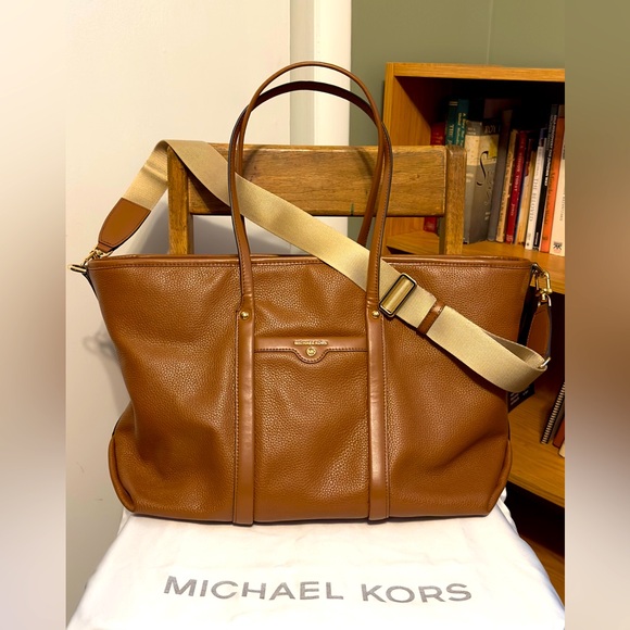 NWT	Michael Kors	Beck Travel Leather Tote	Caramel/Gold	Extra large - Picture 2 of 7